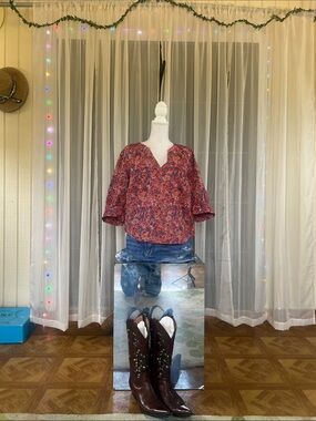Universal Thread Red Multi Floral V-Neck Bell Sleeve Blouse